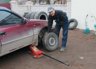 Валерий Каленский выполняет самые сложные  процессы ремонта
