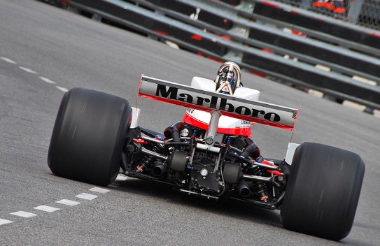 Более широкие шины помогут оживить Formula 1